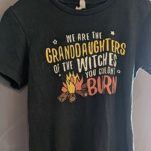 Women's graphic t-shirt medium